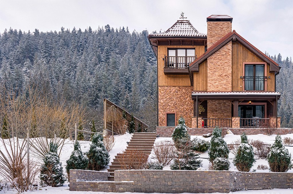 Same exterior after Season Change + Low Warm Sun stacked — summer vegetation, low warm sunlight